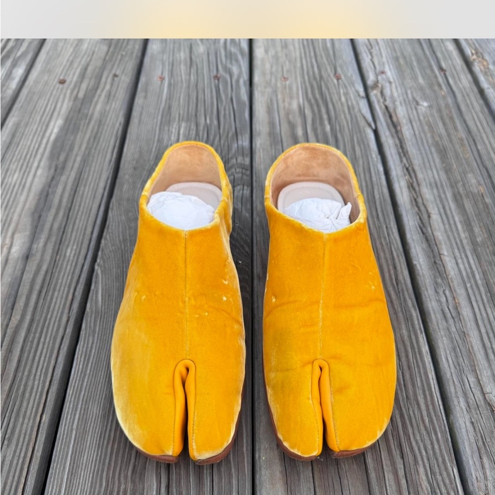 Authentic vintage Maison Martin Margiela Tabi Babouche velour yellow size 41/11